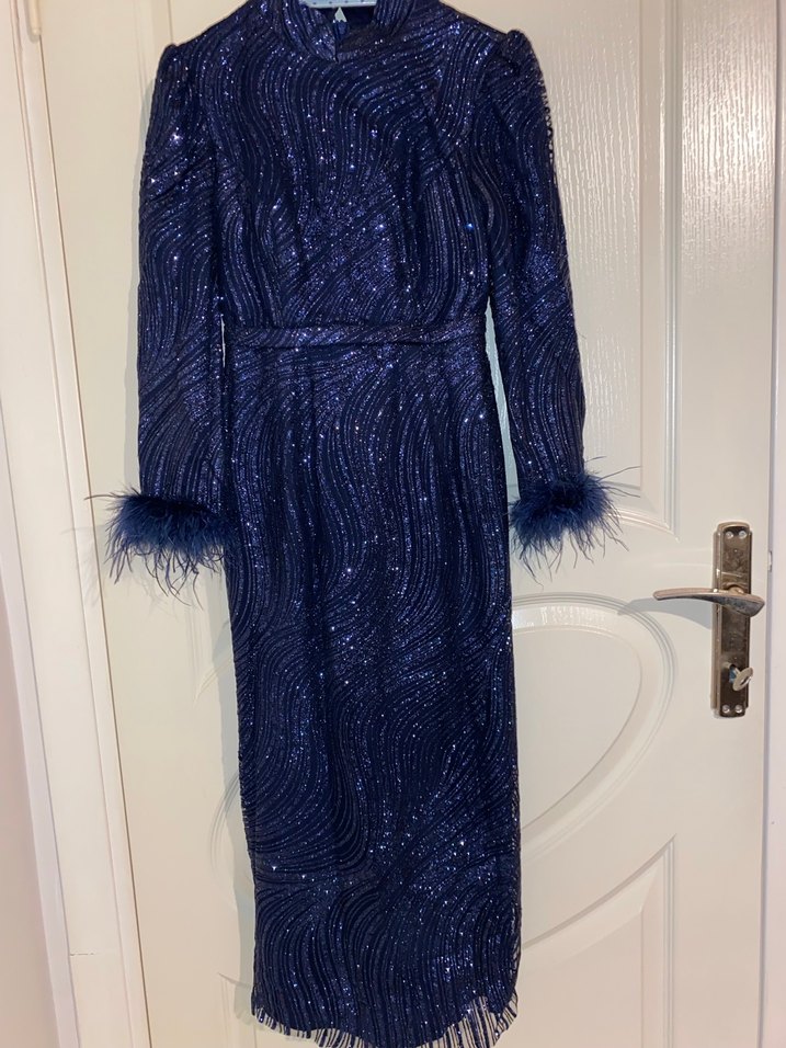 Tüylü Detaylı Lacivert Uzun Abiye Elbise - Görsel 2