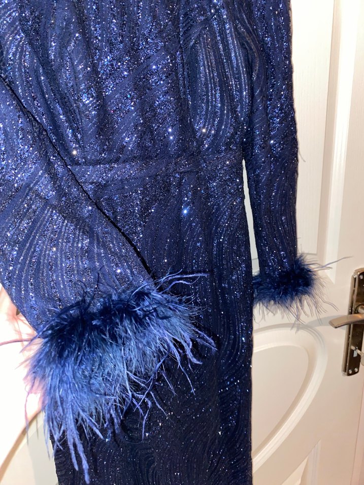 Tüylü Detaylı Lacivert Uzun Abiye Elbise - Görsel 5