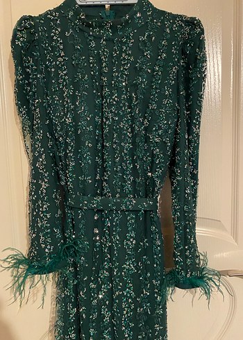 Uzun Yeşil Nakışlı Kadın Elbise - Görsel 3