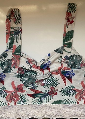 Çiçek Desenli Dantel Detaylı Mini Büstiyer - Görsel 2