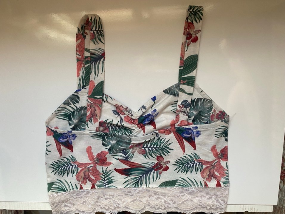 Çiçek Desenli Dantel Detaylı Mini Büstiyer - Görsel 2