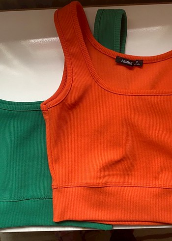 Kadın Yeşil ve Turuncu Atlet - Görsel 2