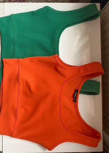 Kadın Yeşil ve Turuncu Atlet - Görsel 3