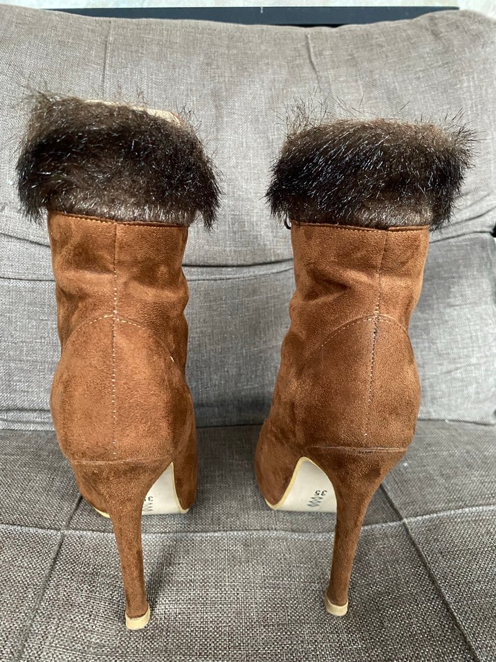 Kahverengi Süet Topuklu Kürklü Kadın Bot - Görsel 2