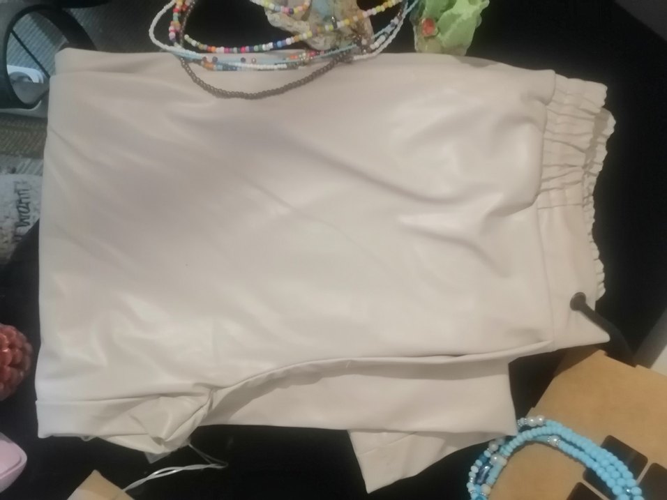 Beyaz Fermuarlı Hamile Midi Pantolon - Görsel 2