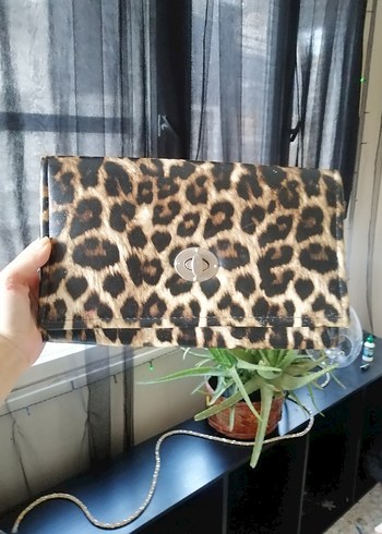 Kahverengi Leopar Desenli Tokalı Kadın Çanta