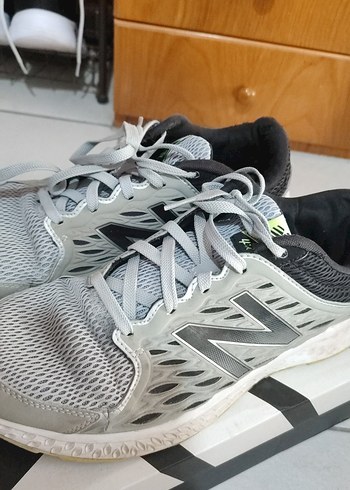 Gri New Balance Spor Ayakkabı - Görsel 2