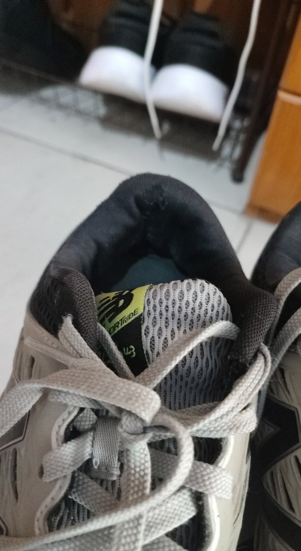 Gri New Balance Spor Ayakkabı - Görsel 4