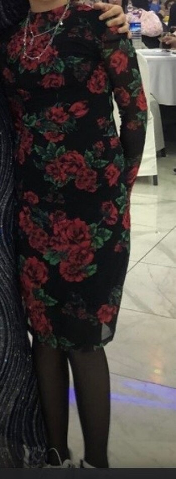 Diğer Kolları tüllü kısa elbise