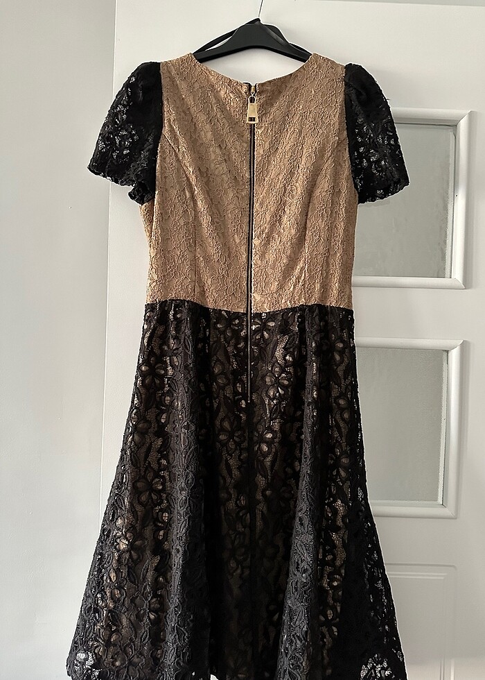 Dantel Detaylı Kısa Kollu Elbise - Görsel 2