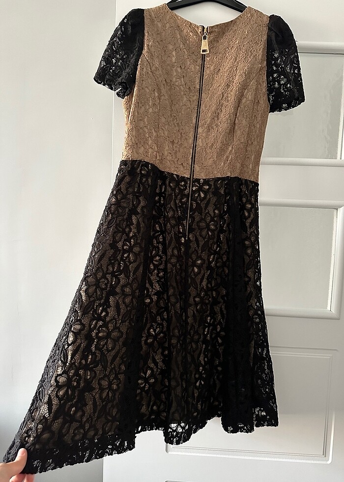 Dantel Detaylı Kısa Kollu Elbise - Görsel 3