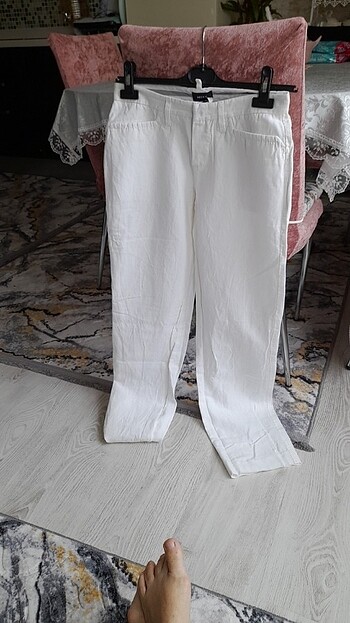 Beyaz keten pantalon