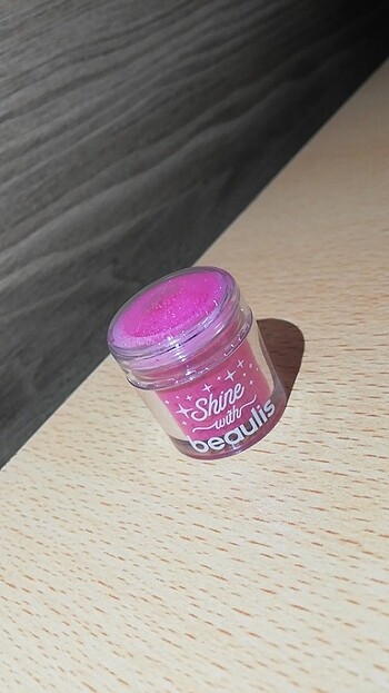 Beaulis glitter