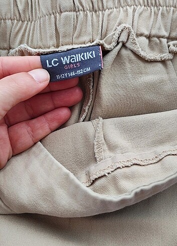 LC Waikiki Kız çocuk şort etek okul forması