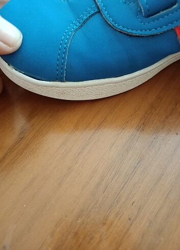 35 Beden mavi Renk Adidas çocuk spor ayakkabi.son fiyattır.