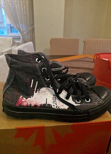 Orjinal Batman converse serisi