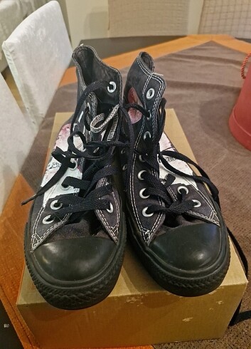 37 Beden siyah Renk Orjinal Batman converse serisi