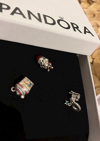 Orijinal Pandora yılbaşı charm - Görsel 3