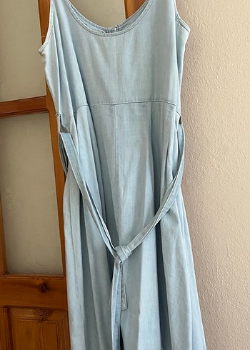 Mavi Düğmeli Askılı Midi Kot Elbise - Görsel 2