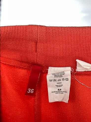 36 Beden çeşitli Renk H&M Mini Etek %70 İndirimli.