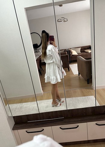 Beyaz Pamuklu Mini Elbise, Uzun Kollu, Rahat Kesim - Görsel 3