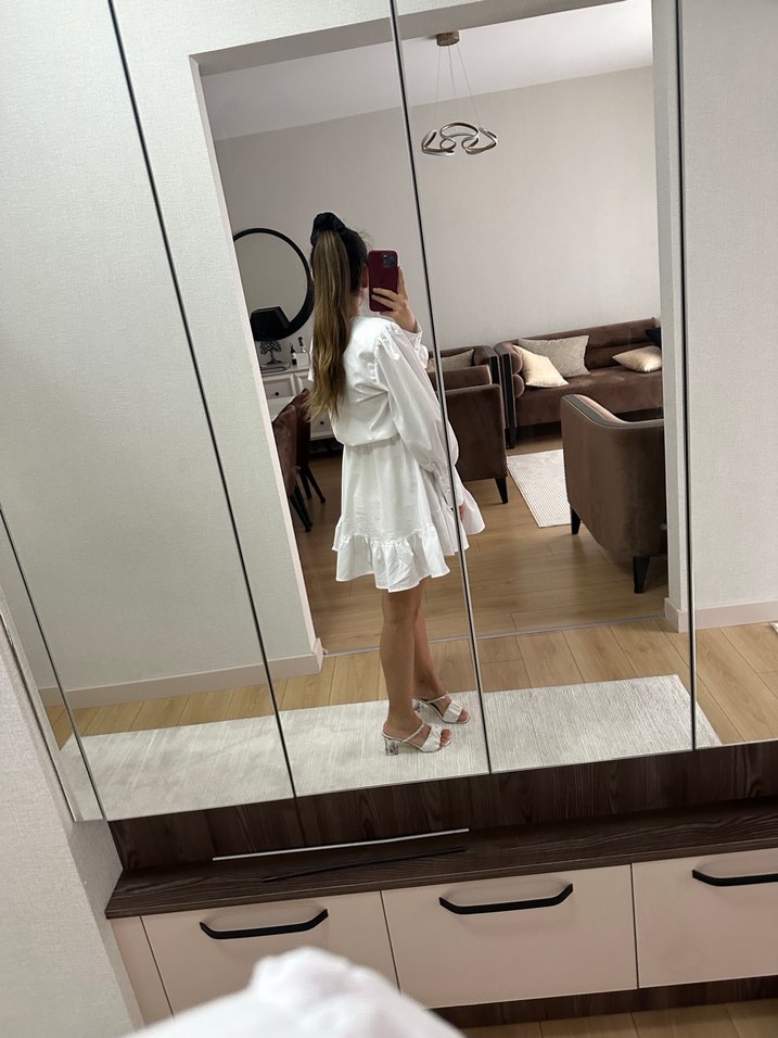 Beyaz Pamuklu Mini Elbise, Uzun Kollu, Rahat Kesim - Görsel 3