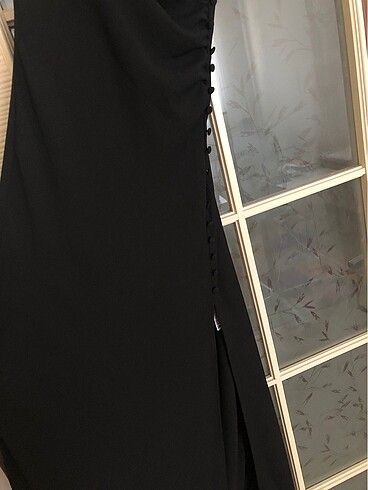 s Beden siyah Renk Zara yırtmaçlı elbise