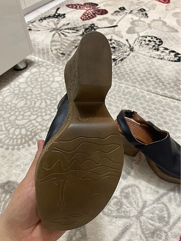 38 Beden Dolgu topuk ayakkabı