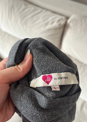 Gri Boğazlı Kadın Triko - Görsel 2