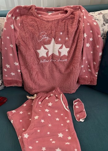 ŞOK FİYAT Yumuşacık Welsoft Polar 3'lü Pijama Takımı-göz bantlı - Görsel 2