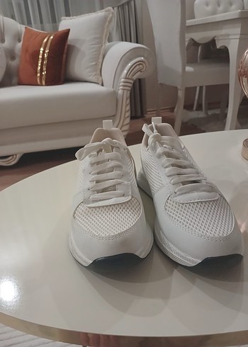 Beyaz Bağcıklı Kadın Spor Ayakkabı - Görsel 2