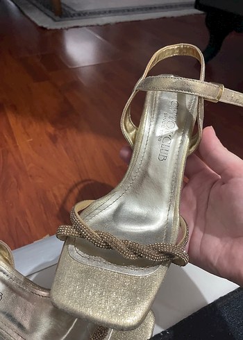 Altın Renkli Stiletto Topuklu Kadın Abiye Ayakkabı - Görsel 4