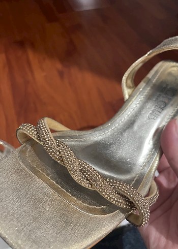 Altın Renkli Stiletto Topuklu Kadın Abiye Ayakkabı - Görsel 5