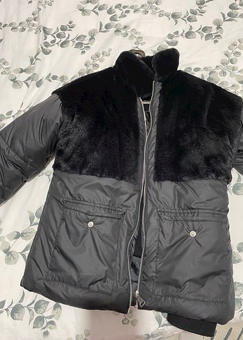 Siyah Kürklü Kadın Kışlık Mont - Görsel 2