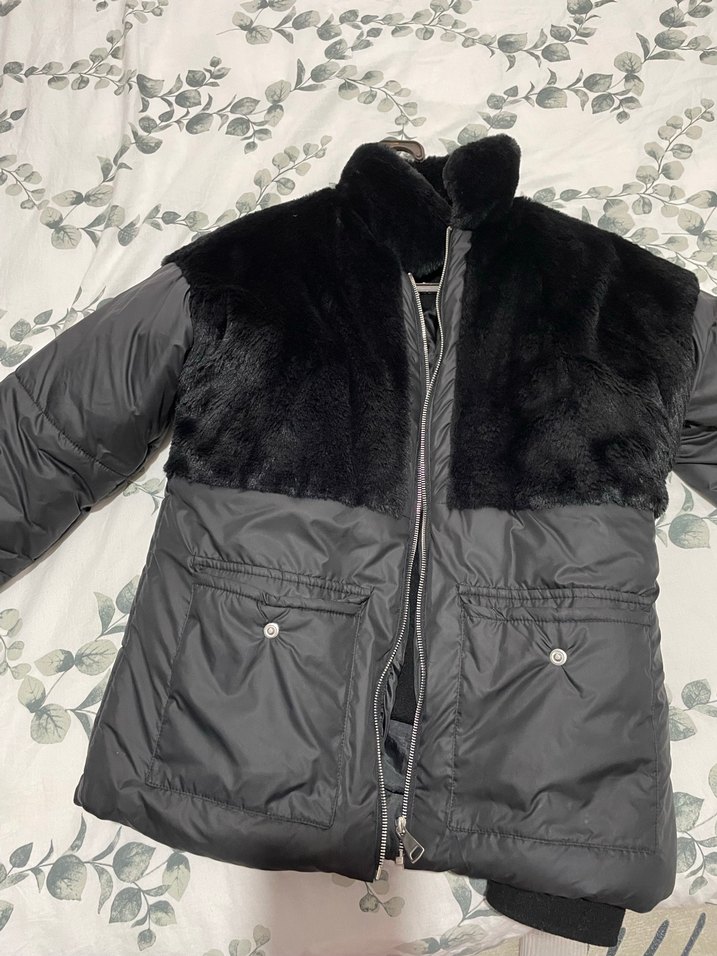 Siyah Kürklü Kadın Kışlık Mont - Görsel 2