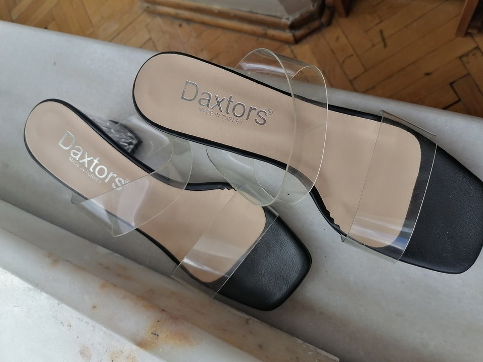 Parlak siyah şeffaf kadın terlik - Görsel 4