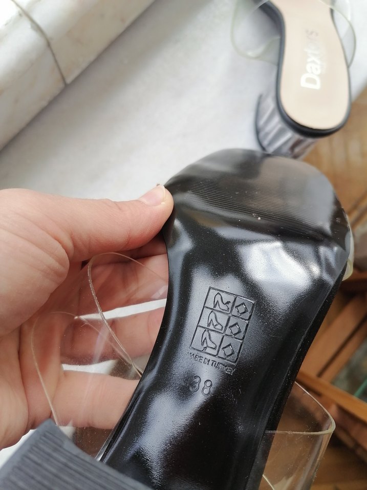 Parlak siyah şeffaf kadın terlik - Görsel 3