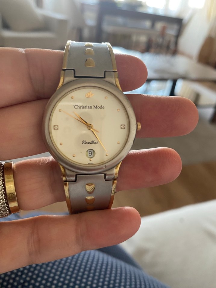 Christian Mode Altın Gri Düğmeli erkek saati - Görsel 2