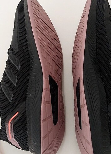 39 Beden siyah Renk Adidas spor ayakkabı