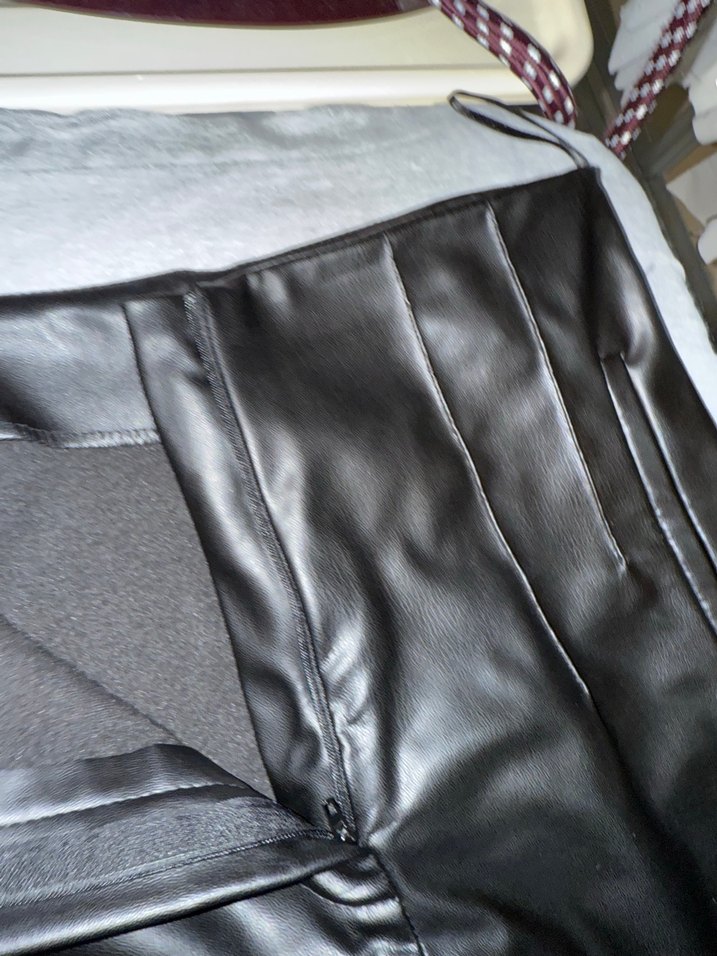 Deri Siyah Kadın  Pantolon - Görsel 3