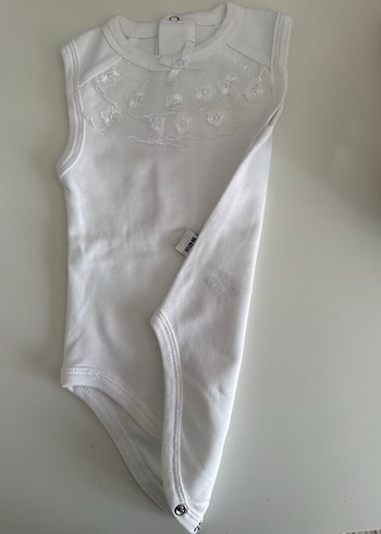 Beyaz Dantel Nakışlı Kolsuz Bebek Body - Görsel 3
