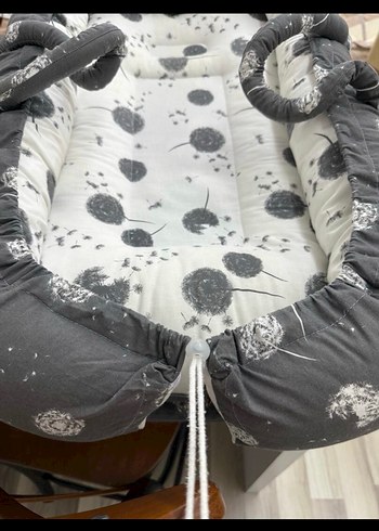 Gri Desenli Reflü Bebek Yatağı - Görsel 3