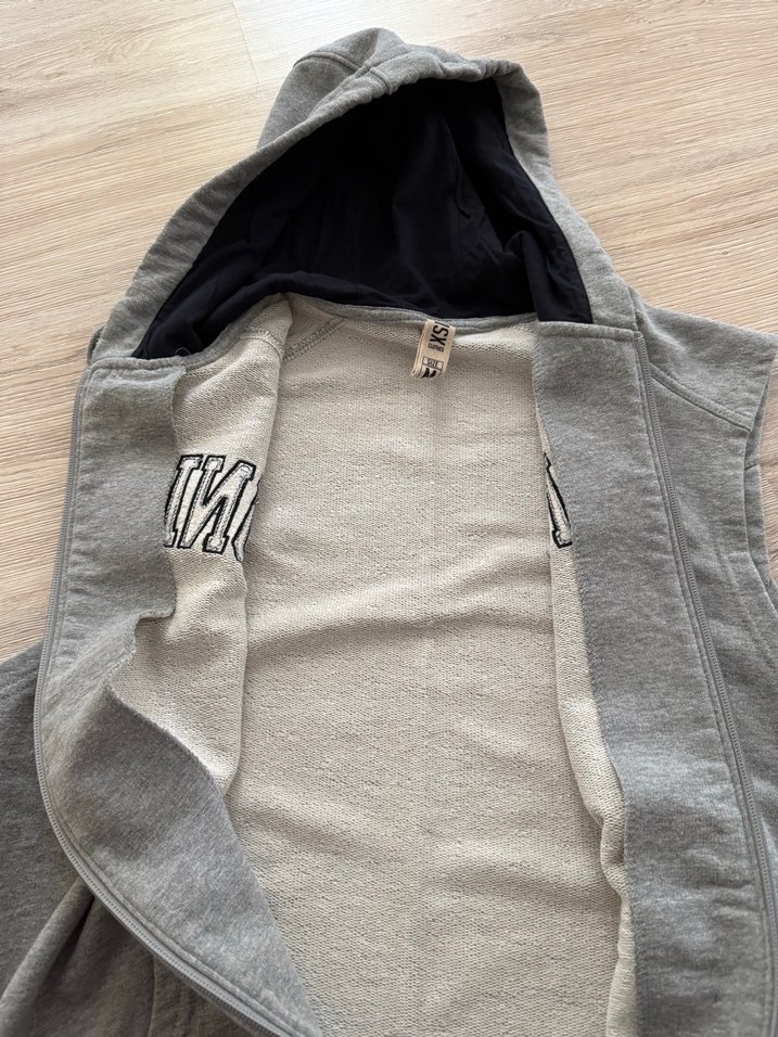 Erkek Gri Kapüşonlu Fermuarlı Yelek - Görsel 3