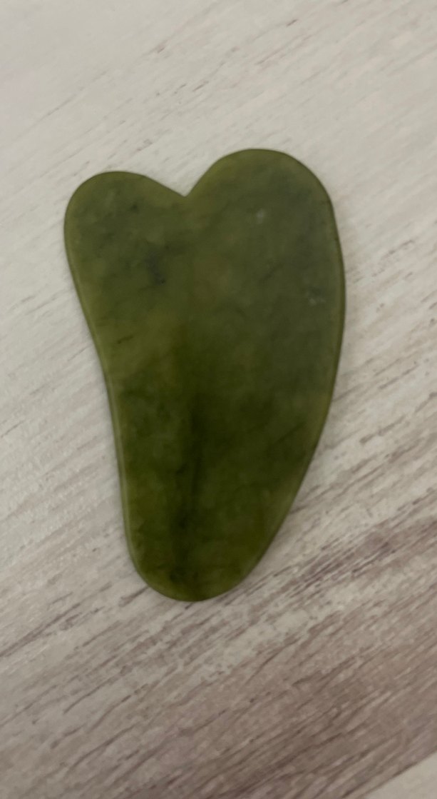 Yeşim Taşı Yüz Masaj Aleti - Görsel 2