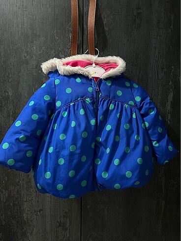Kız bebek şişik mont