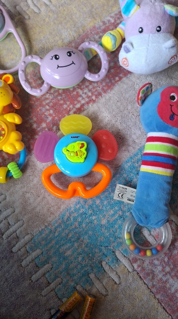 Renkli Bebek Diş Kaşıyıcıları ve Çıngıraklar - Görsel 3