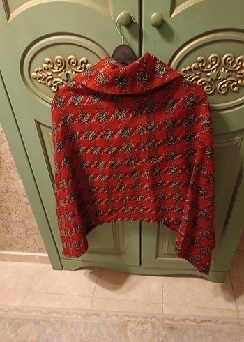 40 Beden kırmızı Renk Kırmızı panço