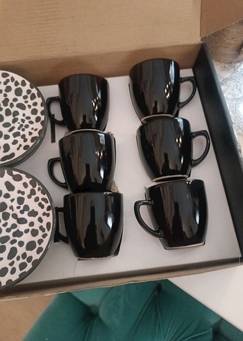 Siyah Seramik 6'lı Fincan ve Tabak Seti - Görsel 4