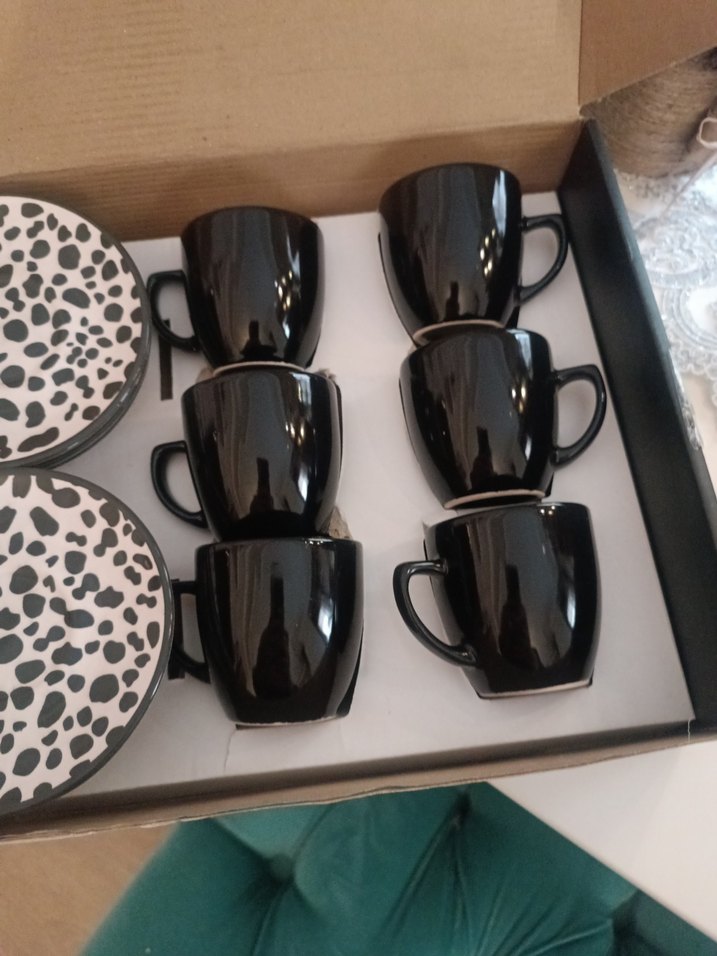 Siyah Seramik 6'lı Fincan ve Tabak Seti - Görsel 4