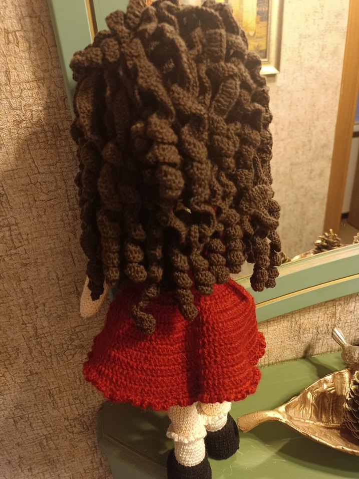 Kahverengi Saçlı Örgülü Bebek - Görsel 5